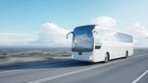 Balik Liburan Naik Bus? Inilah 4 Kelebihannya Dibanding Pakai Kendaraan Pribadi!