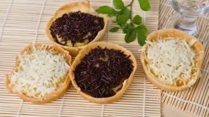 Martabak Manis: Camilan Khas yang Menggoda Selera