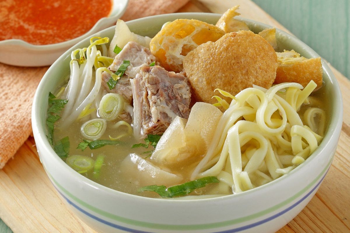 Mie Kocok Khas Bandung