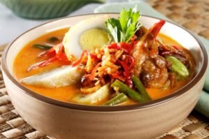 Lontong Medan Khas Medan: Kenikmatan Autentik yang Wajib Dicoba
