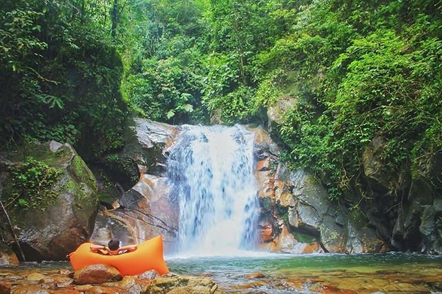 Menikmati Keindahan Alam Air Terjun Ciracai Pasaman Timur: Surga Tersembunyi di Sumatera Barat