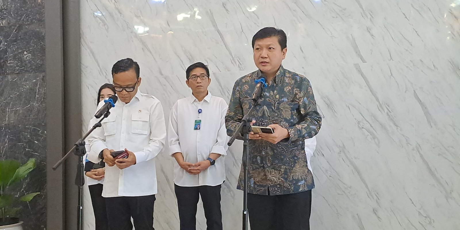 Kemenaker Respons Rencana Aksi 10.000 Buruh Sritex Geruduk Jakarta: Apa yang Terjadi dan Apa Tindakannya?