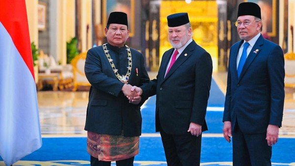 Prabowo Terima Tanda Kehormatan dari Kerabat Johor: Penghargaan yang Mempererat Hubungan Indonesia-Malaysia