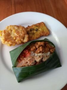 Nasi Ponggol Tegal: Nikmatnya Sajian Khas yang Menggugah Selera