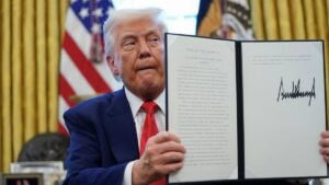 Trump Geram dengan Sikap China, Terpaksa Patok Tarif Impor 125%