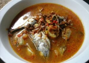 Bau Peapi Mandar: Cita Rasa Pedas Asam yang Melegenda dari Sulawesi Barat