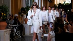 Kemewahan di Ujung Musim: Chanel Resmi Luncurkan Koleksi Cruise 2025 yang Mewah dan Menyegarkan