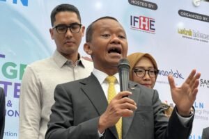 Bahlil Usul Impor Minyak dan LPG dari AS: Solusi Cerdas atau Risiko Baru?