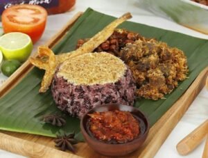 Songkolo Bagadang Makassar: Kuliner Malam yang Wajib Dicoba Saat Lapar Melanda