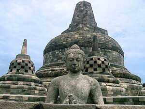 Borobudur: Mahakarya Megalitikum yang Menyapa Dunia