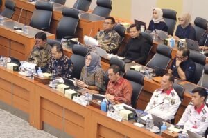 Komdigi Bekukan Worldcoin & World ID: Apa yang Terjadi di Bekasi?