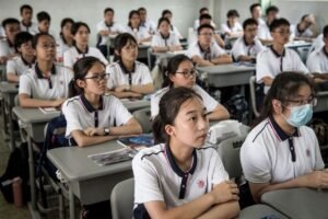 AI di Sekolah? Begini Cara Pemerintah Cina Mengendalikannya!