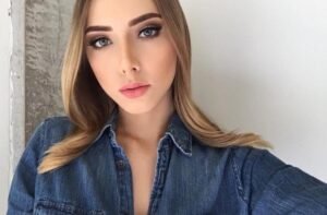 Dari Putri Rap God Jadi Fashion Icon: Haillie Scott Tampil Makin Stylish dan Memukau