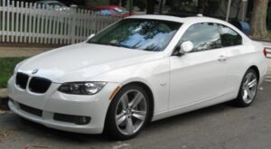 BMW 335i Coupe: Sporty, Elegan, dan Bertenaga dalam Satu Paket Mewah!