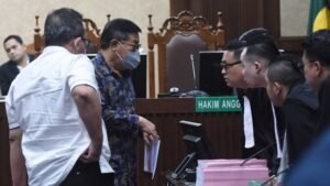 Vonis 7 Tahun untuk Hakim Erintuah: Skandal Suap di Balik Vonis Bebas Ronald Tannur