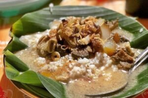 Lezatnya Warisan Kuliner Semarang: Menyelami Kenikmatan Nasi Gandul Asli