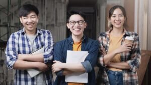 Alarm Dini untuk Gen Z: Mengapa Kanker Kolorektal Kini Mengintai Kaum Muda?