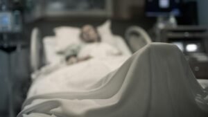 Jangan Anggap Remeh! Ini Perbedaan Sakit Kepala Biasa dan Stroke Perdarahan Otak Menurut Dokter RS PON