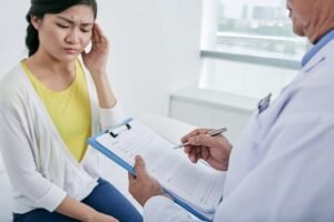 Dokter Menolak Pasien? Ini Aturan Hukum dan Sanksi Tegasnya!
