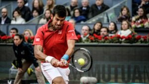 Backhand Tenis: Panduan Lengkap untuk Pukulan Efektif dan Kuat