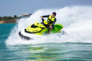 Jetski: Panduan Lengkap untuk Memilih, Mengendarai, dan Merawat Kendaraan Air Pribadi Anda