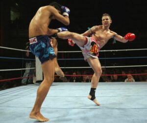 Kickboxing: Latihan Kardio Intensif untuk Kekuatan, Kelincahan, dan Kepercayaan Diri