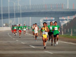 Lari Jarak Jauh: Panduan Lengkap untuk Ketahanan, Strategi, dan Performa Optimal