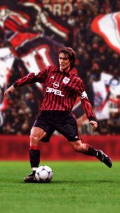 Paolo Maldini: Legenda Abadi Sepak Bola Italia dan AC Milan