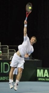 Servis Tenis: Kunci Pembuka Dominasi Lapangan dan Strategi Jitu Meningkatkan Akurasi